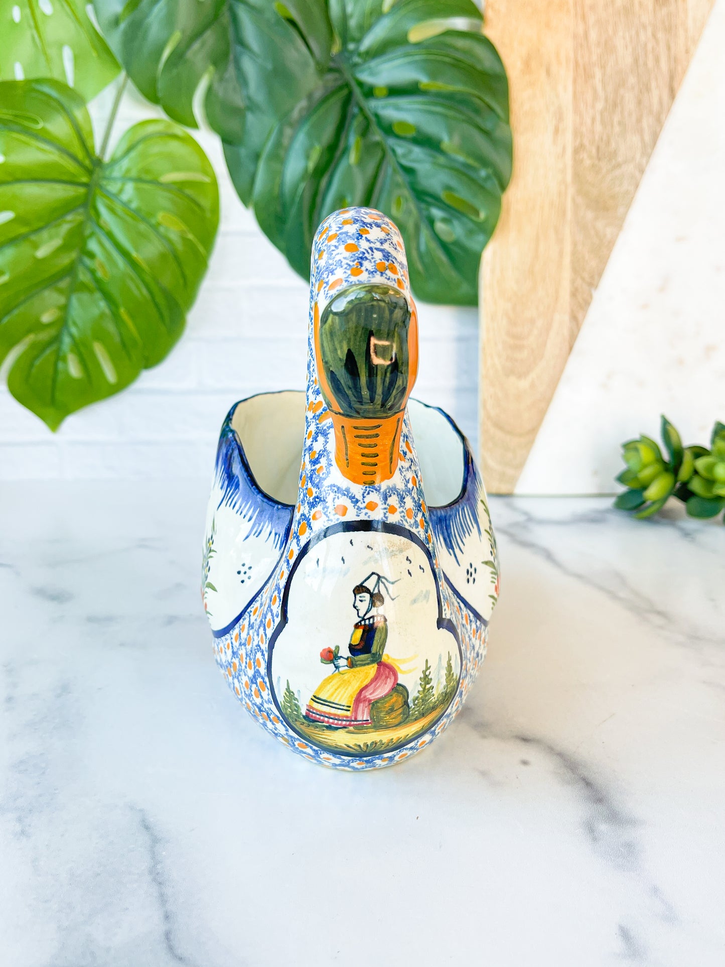 henriot quimper swan vessel #365