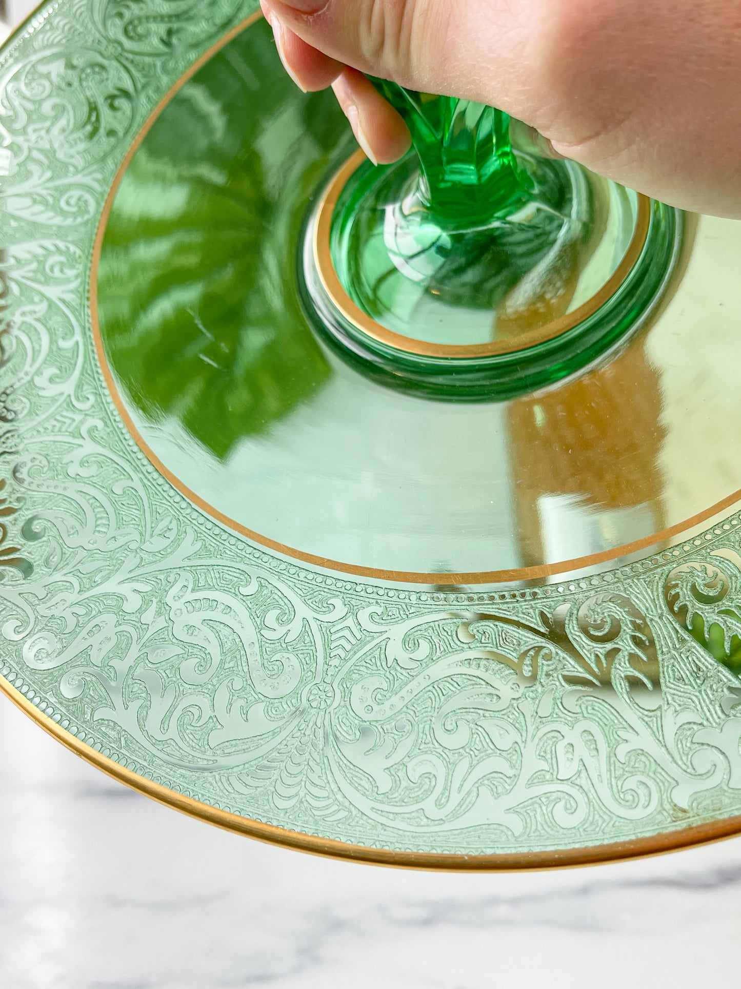 green & gold handled server