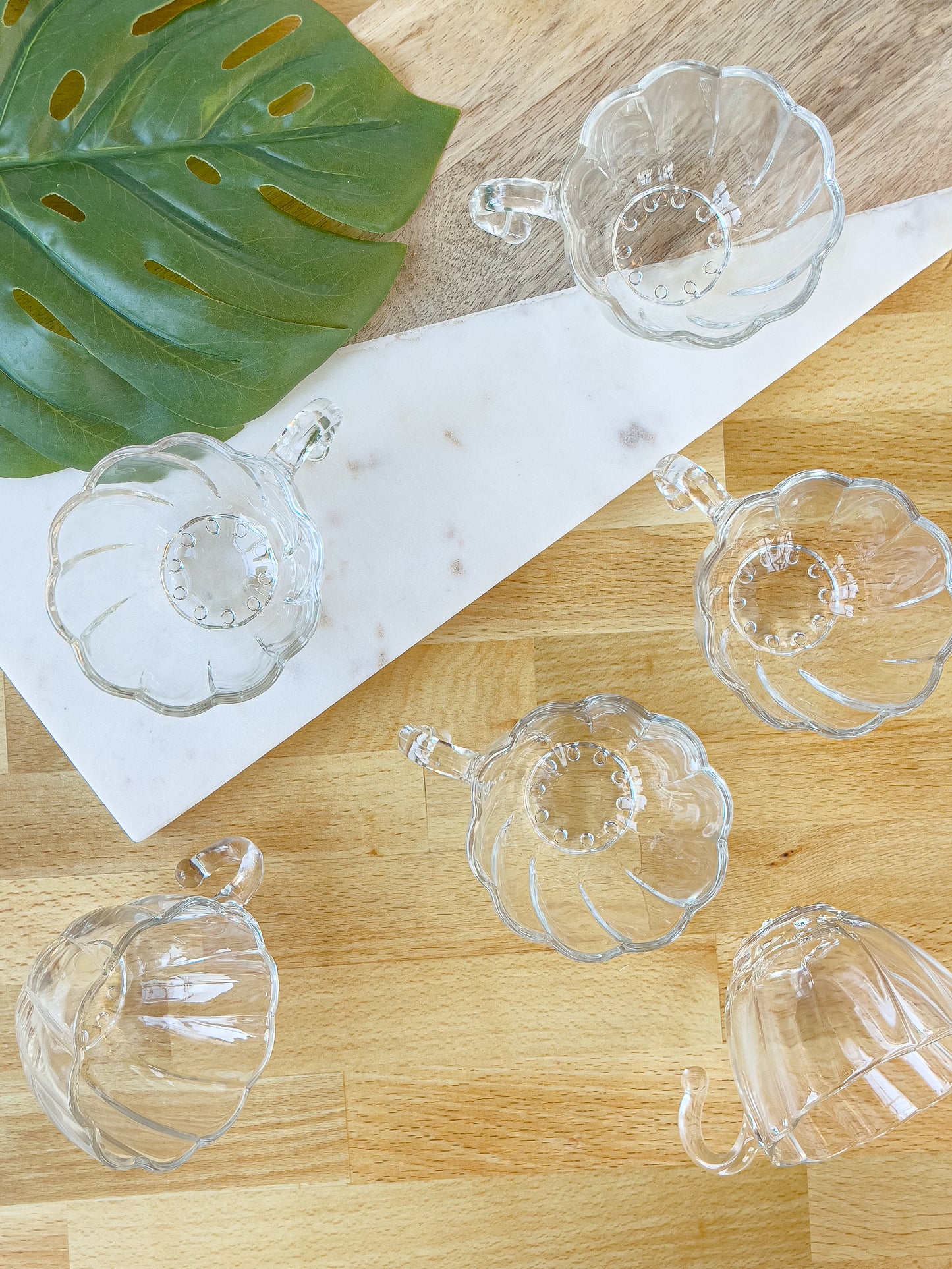 hazel atlas "colonial swirl" cups
