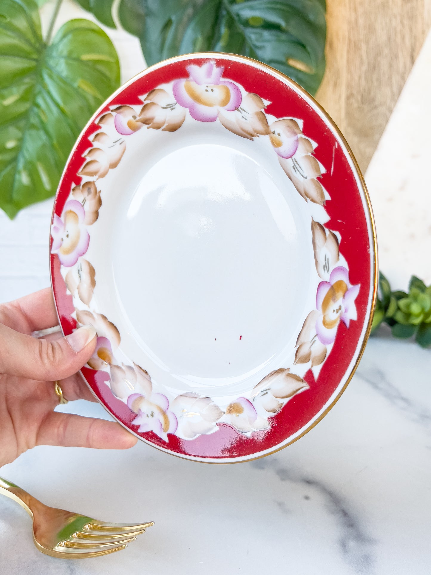set/5 red floral dessert plates
