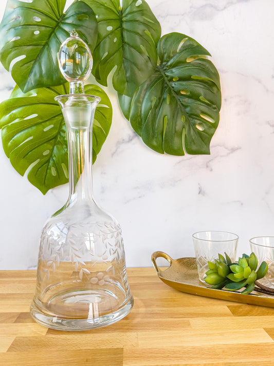 oversized laurel leaf decanter (chipped)